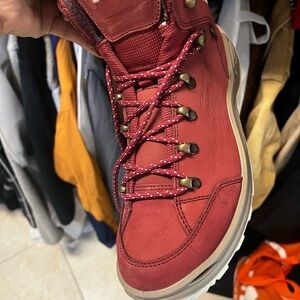 Saucony Maroon and Black Sneakers